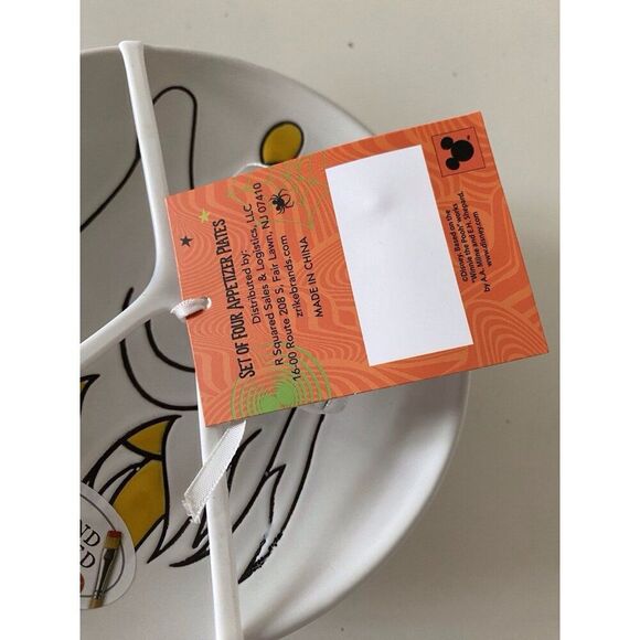 Set Of 4 Disney Winnie The Pooh Halloween Ghost Ceramic Appetizer Plates NEW - Picture 4 of 10